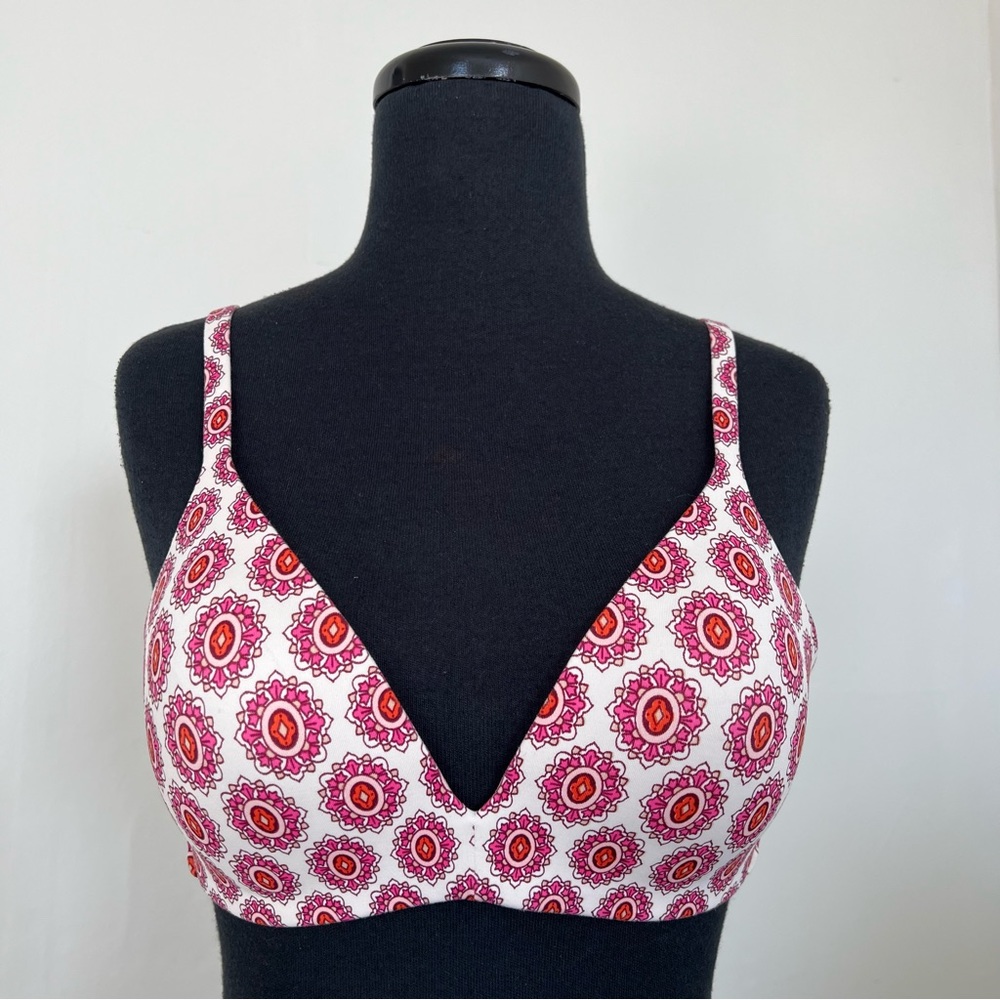 Victoria's Secret Body by Victoria Lined Ipex No Wire Mandala Print Bra, 34C